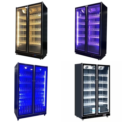 Equipamento de refrigeração multiclimático para vinho e cerveja num gabinete de exibição vertical